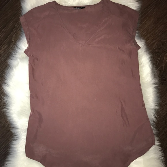 NWOT!! Express Blouse - Picture 2 of 4